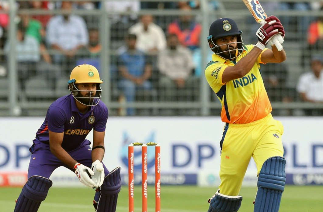 আবুধাবিতে কান্দাহারি স্পিনের সামনে তিনটি প্রশ্ন: লিটনের কোমরের ব্যথা, মেহেদীর জ্বর আর হৃদয়ের নেতৃত্ব